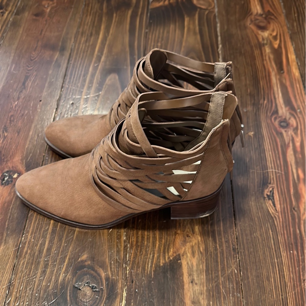 1.State Iliza Leather Booties